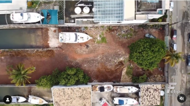 Terreno à Venda, 1.547 m² em Centro - Guarapari