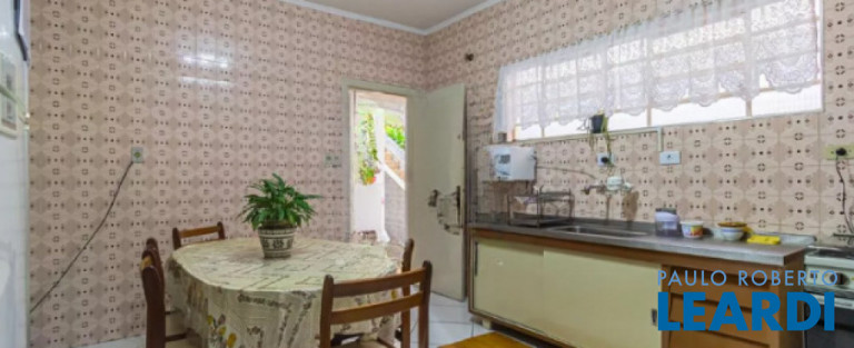 Imagem Casa com 3 Quartos à Venda, 330 m² em Campestre - Santo André Imagem Casa com 3 Quartos à Venda, 330 m² em Campestre - Santo André