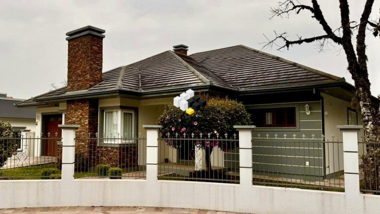 Casa com 3 Quartos à Venda, 214 m² em Carniel - Gramado