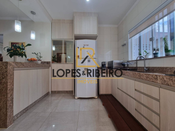 Casa com 3 Quartos à Venda, 250 m² em Residencial Vila Di Capri - Botucatu