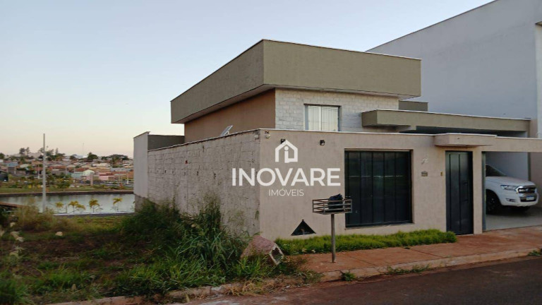 Casa com 3 Quartos à Venda, 170 m² em Araporã  - Araporã