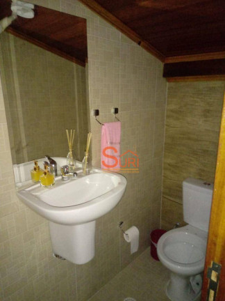 Imagem Sobrado com 3 Quartos à Venda, 191 m² em Parque Selecta(montanhão) - São Bernardo Do Campo Imagem Sobrado com 3 Quartos à Venda, 191 m² em Parque Selecta(montanhão) - São Bernardo Do Campo