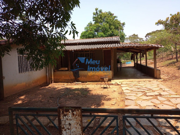 Imagem Imóvel com 3 Quartos à Venda, 14 m² em Centro - Luziânia