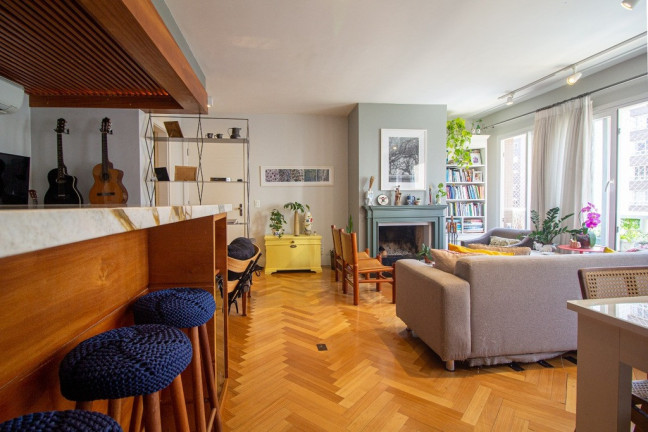 Imagem Apartamento com 3 Quartos à Venda, 128 m² em Menino Deus - Porto Alegre