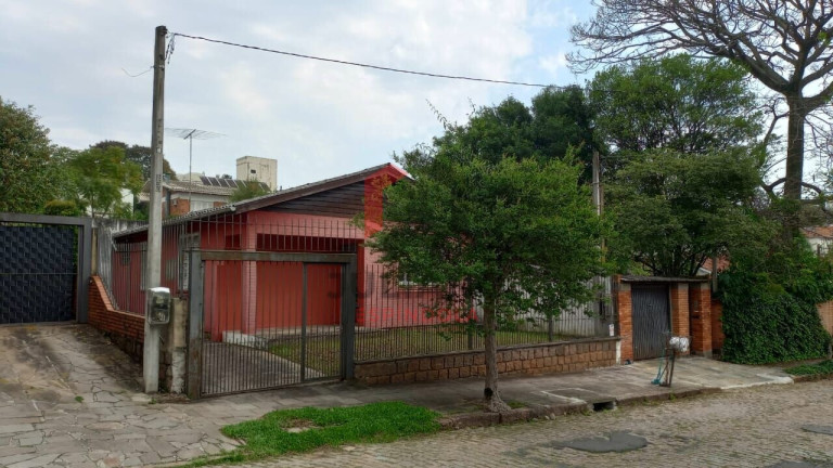 Imagem Casa com 3 Quartos à Venda, 141 m² em Três Figueiras - Porto Alegre