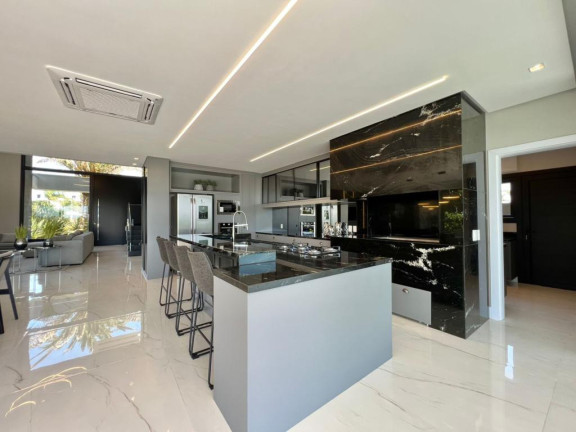 Imagem Casa com 5 Quartos à Venda, 430 m² em -- - Xangri-la