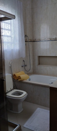 Imagem Casa com 4 Quartos à Venda, 380 m² em Campinho - Rio De Janeiro