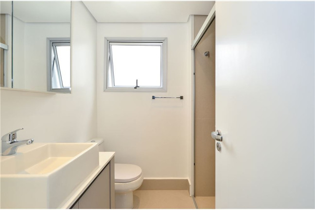 Imagem Imóvel com 2 Quartos à Venda, em Moema - São Paulo Imagem Imóvel com 2 Quartos à Venda, em Moema - São Paulo