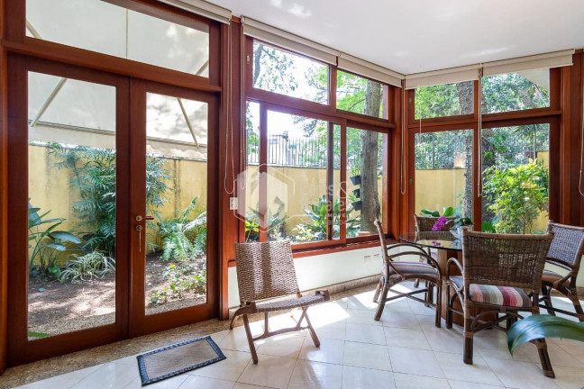 Imagem Casa com 4 Quartos à Venda, 440 m² em Jardim Prudência - São Paulo