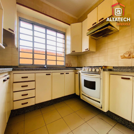 Imagem Casa com 3 Quartos à Venda, 250 m² em Campos Eliseos - Poços De Caldas