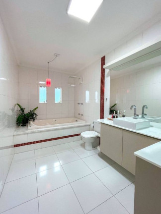 Imagem Casa com 4 Quartos à Venda, 240 m² em Vila Nova - Jaraguá Do Sul Imagem Casa com 4 Quartos à Venda, 240 m² em Vila Nova - Jaraguá Do Sul