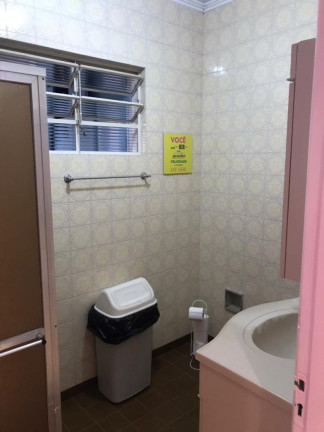 Imagem Sobrado com 3 Quartos à Venda, 250 m²