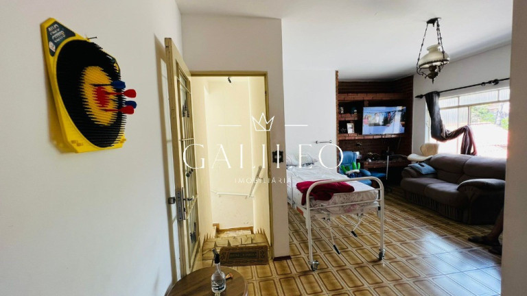 Imagem Sobrado com 5 Quartos à Venda, 303 m² em Jardim Pacaembu - Jundiaí