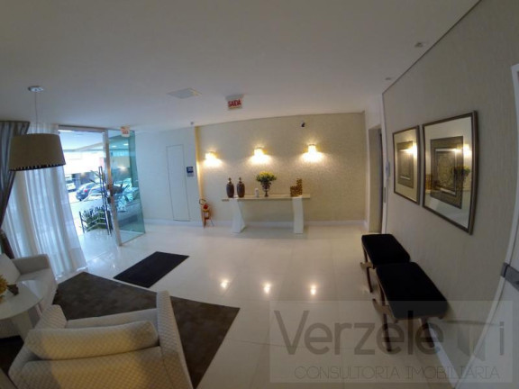 Imagem Apartamento com 3 Quartos à Venda, 250 m² em Centro - Balneário Camboriú Imagem Apartamento com 3 Quartos à Venda, 250 m² em Centro - Balneário Camboriú