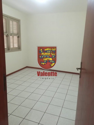 Imagem Casa com 3 Quartos à Venda, 320 m² em Capoeiras - Florianópolis Imagem Casa com 3 Quartos à Venda, 320 m² em Capoeiras - Florianópolis