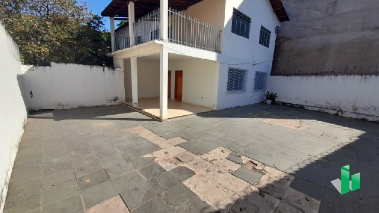 Imagem Casa com 3 Quartos à Venda, 160 m² em Vila Regina - Montes Claros