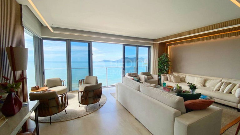 Imagem Apartamento com 4 Quartos à Venda, 243 m² em Centro - Balneário Camboriú Imagem Apartamento com 4 Quartos à Venda, 243 m² em Centro - Balneário Camboriú