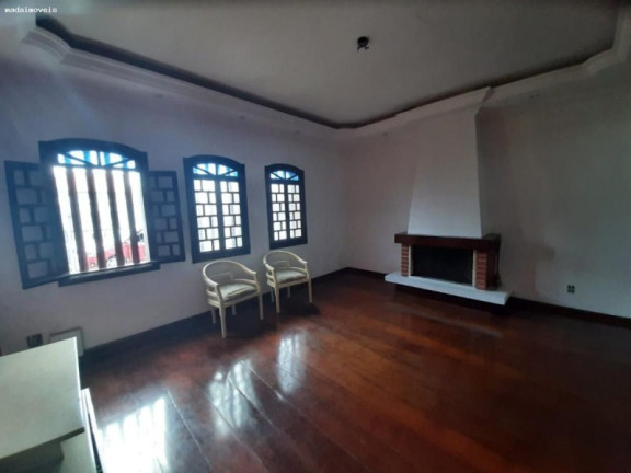 Imagem Casa com 3 Quartos à Venda, 300 m² em Vila Mogilar - Mogi Das Cruzes Imagem Casa com 3 Quartos à Venda, 300 m² em Vila Mogilar - Mogi Das Cruzes