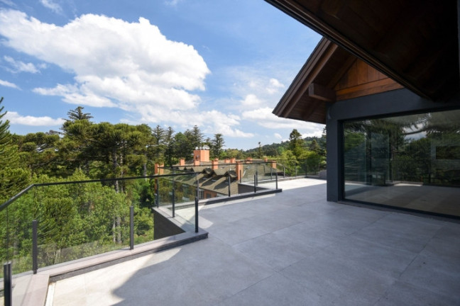 Imagem Apartamento com 4 Quartos à Venda, 319 m² em Planalto - Gramado