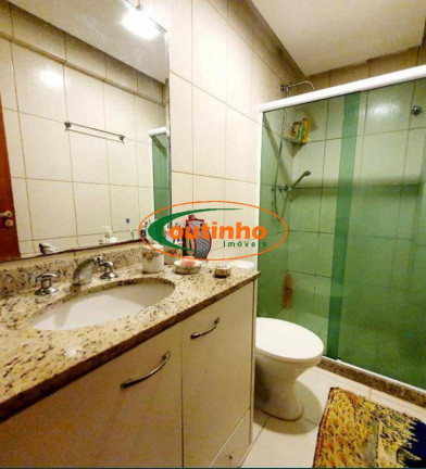 Imagem Casa com 3 Quartos à Venda, 151 m² em Tijuca - Rio De Janeiro Imagem Casa com 3 Quartos à Venda, 151 m² em Tijuca - Rio De Janeiro