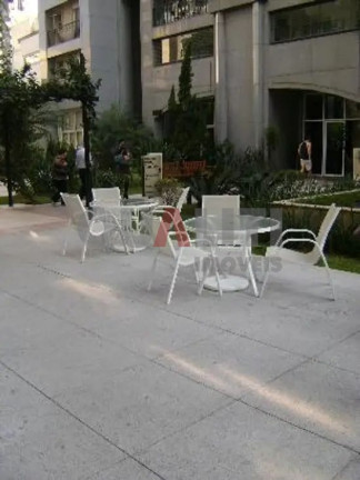Imagem Apartamento com 3 Quartos para Alugar, 137 m² em Moema - São Paulo