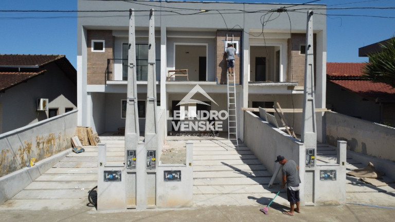 Imagem Sobrado com 3 Quartos à Venda,  em Boa Vista - Joinville