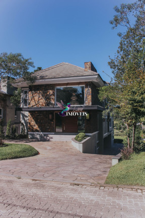 Imagem Casa com 6 Quartos à Venda, 568 m² em Centro - Canela
