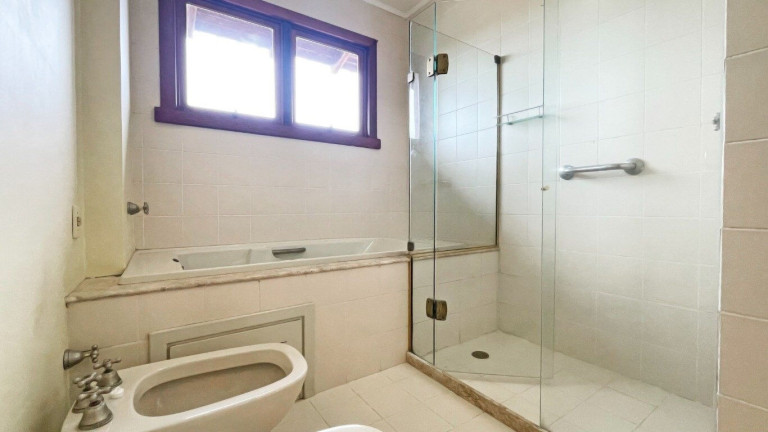 Imagem Casa com 3 Quartos à Venda, 389 m² em Boa Vista - Porto Alegre