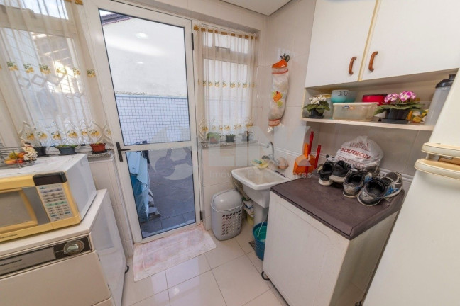 Imagem Apartamento com 3 Quartos à Venda, 170 m² em Jardim Itu - Porto Alegre Imagem Apartamento com 3 Quartos à Venda, 170 m² em Jardim Itu - Porto Alegre