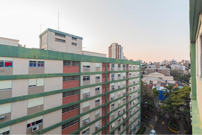 Imagem Imóvel com 1 Quarto à Venda,  em Petrópolis - Porto Alegre
