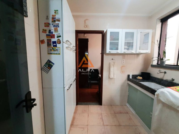 Imagem Apartamento com 3 Quartos à Venda, 175 m²
