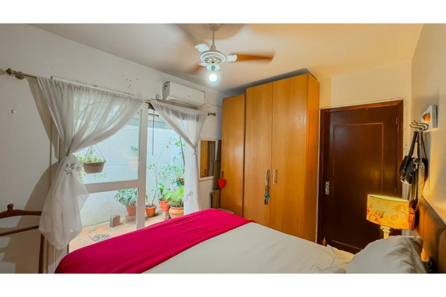 Imagem Apartamento com 1 Quarto à Venda, 54 m² em Petrópolis - Porto Alegre