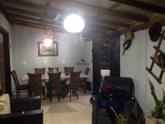 Imagem Sobrado com 4 Quartos à Venda, 200 m² em São João Do Rio Vermelho - Florianópolis