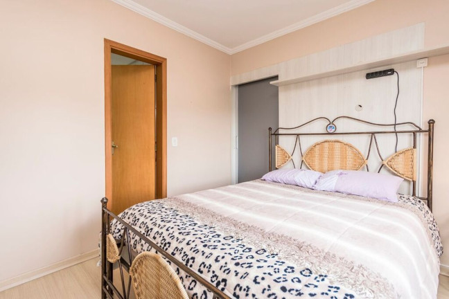 Imagem Imóvel com 3 Quartos à Venda, 80 m² em Jardim Itu - Porto Alegre Imagem Imóvel com 3 Quartos à Venda, 80 m² em Jardim Itu - Porto Alegre