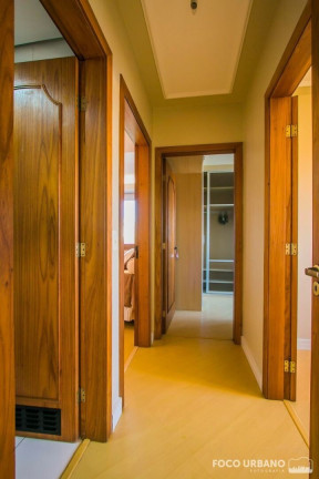 Imagem Apartamento com 3 Quartos à Venda, 111 m² em Petrópolis - Porto Alegre Imagem Apartamento com 3 Quartos à Venda, 111 m² em Petrópolis - Porto Alegre