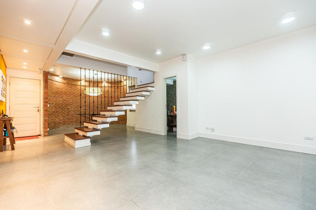 Imagem Casa com 3 Quartos à Venda, 236 m² em Santa Quitéria - Curitiba