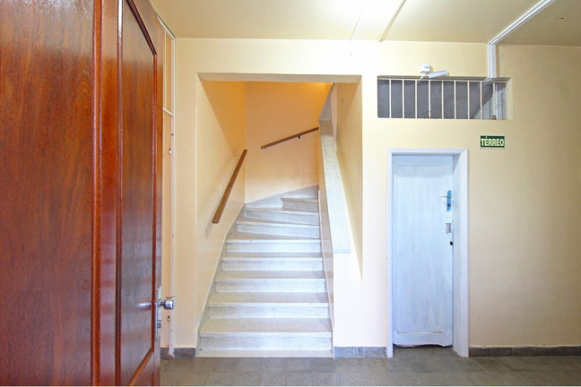 Imagem Imóvel com 2 Quartos à Venda, 54 m² em Camaquã - Porto Alegre