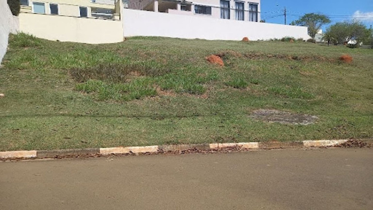 Terreno à Venda, 582 m² em Condomínio água Verde - Atibaia