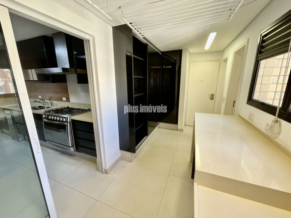 Imagem Apartamento com 3 Quartos à Venda, 275 m² em Jardim Europa - São Paulo Imagem Apartamento com 3 Quartos à Venda, 275 m² em Jardim Europa - São Paulo