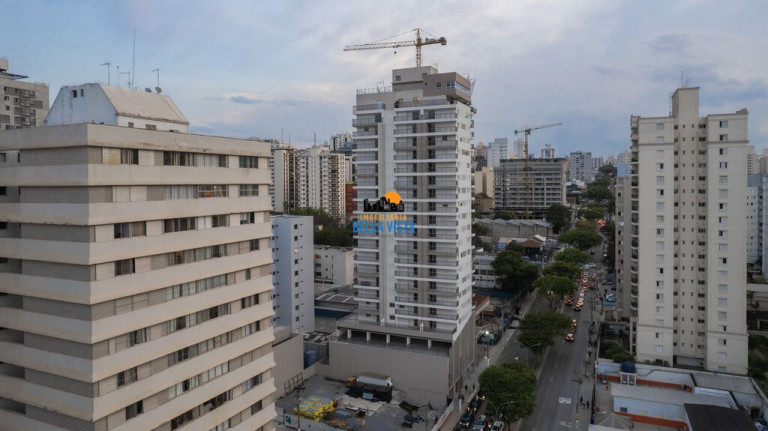 Apartamento com 2 Quartos à Venda,  em Vila Pompéia - São Paulo