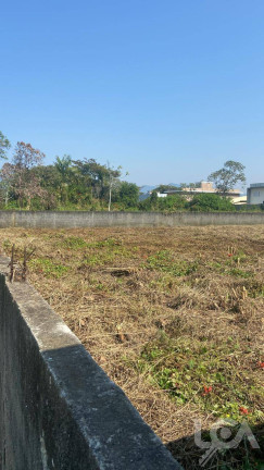 Imagem Terreno à Venda, 2 m² em Jardim Britânia - Caraguatatuba Imagem Terreno à Venda, 2 m² em Jardim Britânia - Caraguatatuba