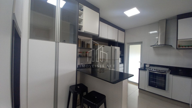 Imagem Casa com 3 Quartos à Venda, 210 m² em Alphaville - Santana De Parnaíba