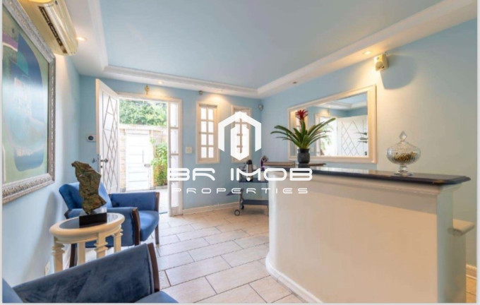 Imagem Casa com 3 Quartos à Venda, 220 m² em Jardim Paulistano - São Paulo