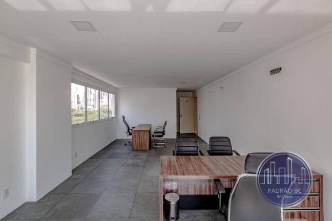 Imagem Sala Comercial à Venda, 43 m² em Pioneiros - Balneário Camboriú Imagem Sala Comercial à Venda, 43 m² em Pioneiros - Balneário Camboriú