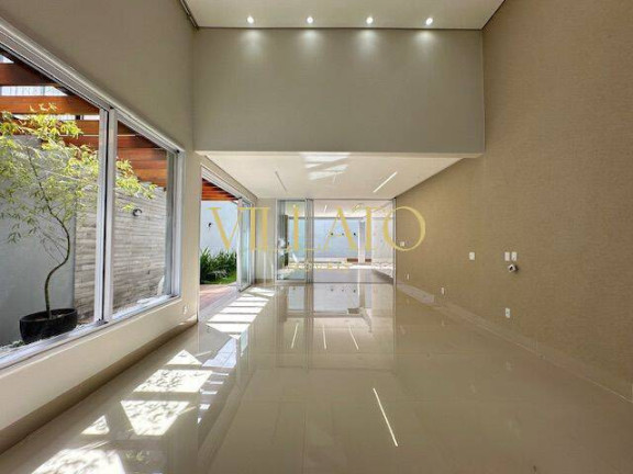 Imagem Casa com 3 Quartos à Venda, 215 m² em Residencial Goiânia Golfe Clube - Goiânia Imagem Casa com 3 Quartos à Venda, 215 m² em Residencial Goiânia Golfe Clube - Goiânia