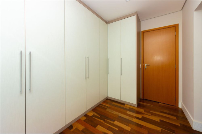 Imagem Imóvel com 3 Quartos à Venda, em Vila Mariana - São Paulo Imagem Imóvel com 3 Quartos à Venda, em Vila Mariana - São Paulo