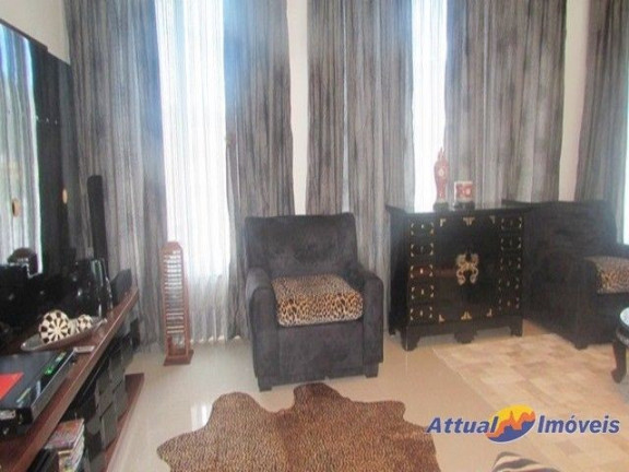 Imagem Casa com 3 Quartos à Venda, 267 m² em Vargem Grande - Teresópolis