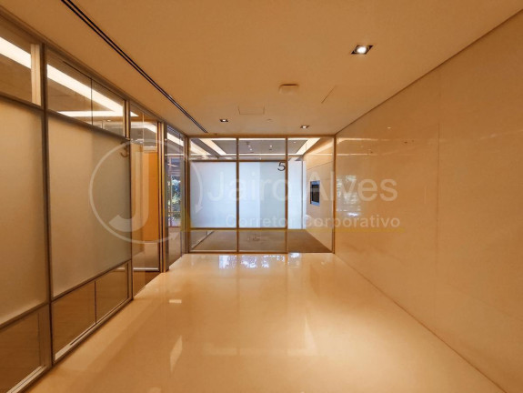 Imagem Imóvel Comercial para Alugar, 676 m² em Cidade Monções - São Paulo
