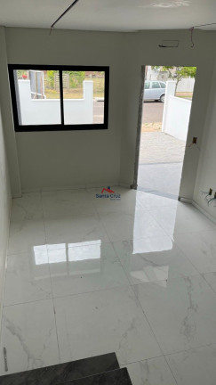 Imagem Sobrado com 3 Quartos à Venda, 225 m² em São João Do Rio Vermelho - Florianópolis