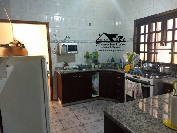 Imagem Casa com 4 Quartos à Venda, 194 m² em Pedregulho - Guaratinguetá Imagem Casa com 4 Quartos à Venda, 194 m² em Pedregulho - Guaratinguetá